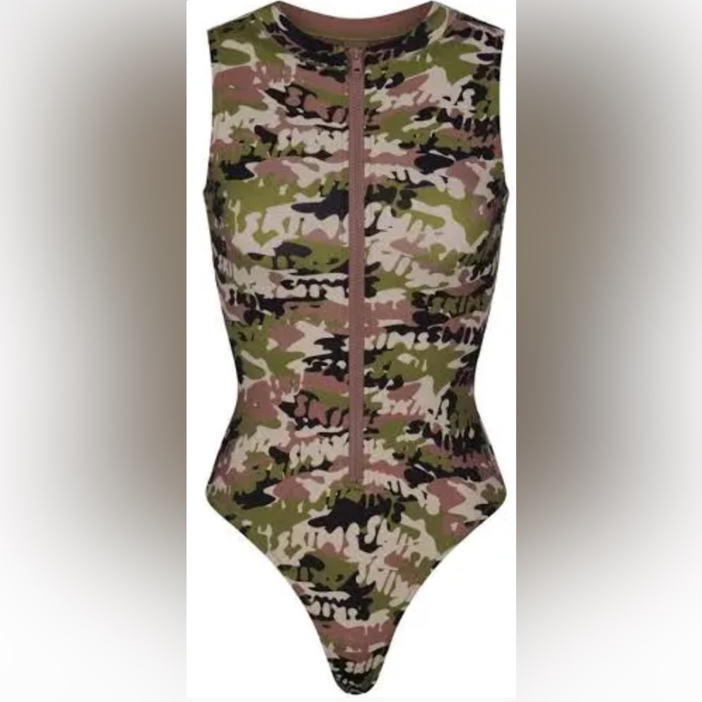 Skims NWT Camouflage Sleeveless Swim Bodysuit Size XXS